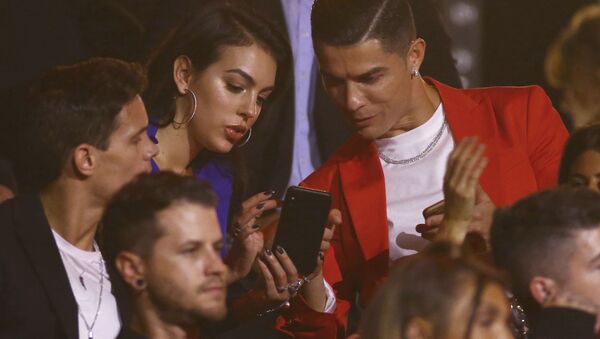 Футболист Криштиану Роналду во время European MTV Awards в Испании - اسپوتنیک افغانستان  