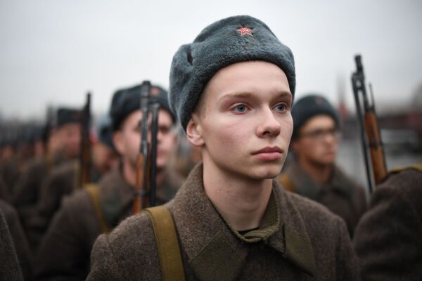 رژه نظامی به یاد جنگ جهانی دوم در میدان سرخ مسکو - اسپوتنیک افغانستان  