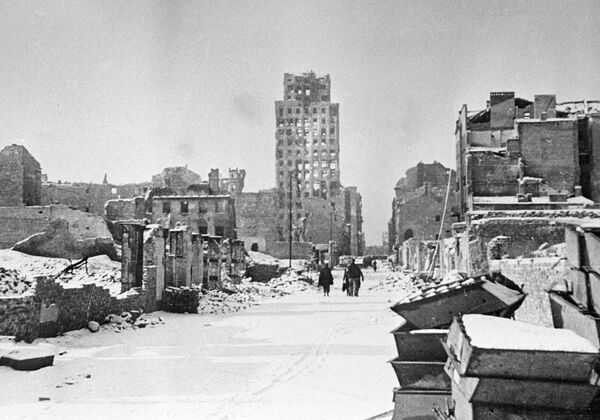 شهر ورشو پس از آزادی از آلمان نازی – سال ۱۹۴۵ - اسپوتنیک افغانستان  