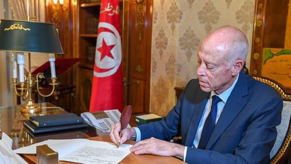 اقدام بی‌سابقه‌ رئیس ‌جمهور تونس + عکس - اسپوتنیک افغانستان  