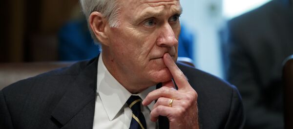 وزیر نیروی دریایی امریکا به دلیل اختلاف با ترامپ تهدید به استعفا کرد  وزیر نیروی دریایی امریکا به دلیل اختلاف با ترامپ تهدید به استعفا کرد  - اسپوتنیک افغانستان