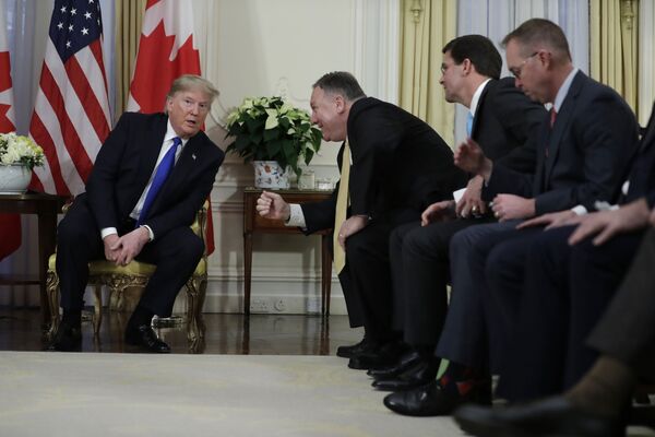 رئیس‌جمهور امریکا با نخست‌وزیر کانادا - اسپوتنیک افغانستان  
