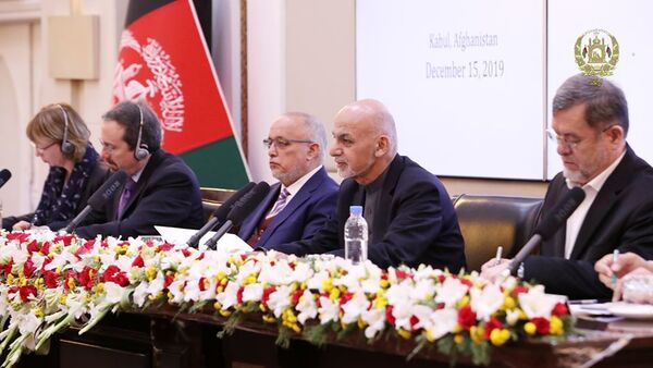 سفیر امریکا ادعای اشرف غنی در مورد مبارزه با فساد را رد کرد - اسپوتنیک افغانستان  