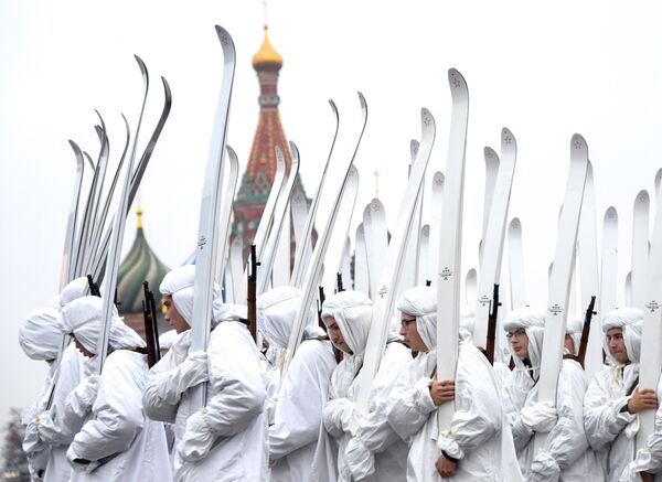 تمرین رژه پیروزی در روسیه - اسپوتنیک افغانستان  
