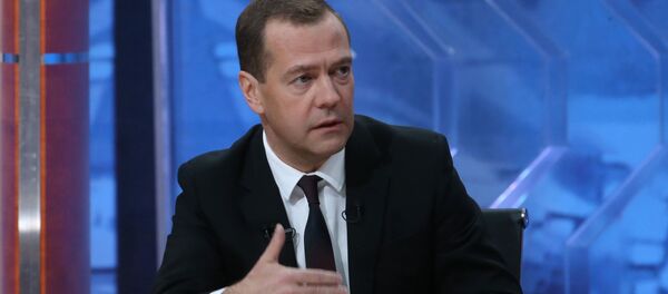Интервью премьер-министра РФ Дмитрия Медведева пяти российским телеканалам Интервью премьер-министра РФ Дмитрия Медведева пяти российским телеканалам - اسپوتنیک افغانستان