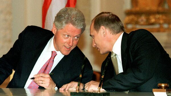 Владимир Путин и Билл Клинтон.  - اسپوتنیک افغانستان  