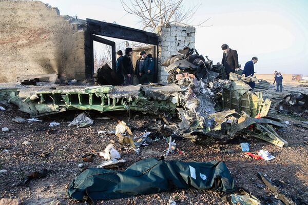 سقوط هواپیمای اوکراینی در نزدیکی تهران. - اسپوتنیک افغانستان  