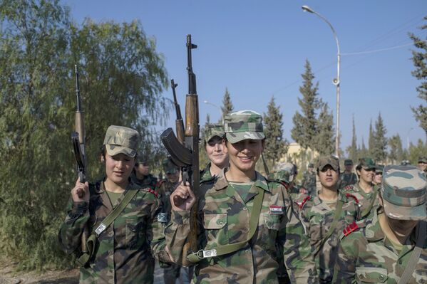 محصلین آکادمی نظامی زنان در دمشق - اسپوتنیک افغانستان  