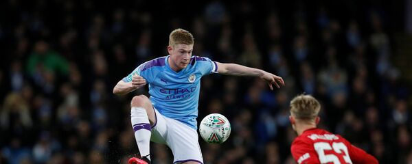 Кевин Де Брейне во время матча Манчестер Сити – Манчестер Юнайтед Кевин Де Брейне во время матча Манчестер Сити – Манчестер Юнайтед - اسپوتنیک افغانستان