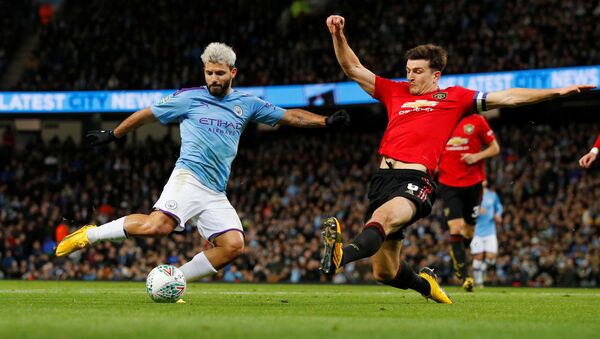 Нападающий команды Манчестер Сити Серхио Агуэро упускает шанс забить гол на матче Манчестер Сити - Манчестер Юнайтед - اسپوتنیک افغانستان  