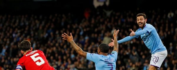 Бернарду Силва и Рахим Стерлинг реагируют во время пенальти на матче Манчестер Сити – Манчестер Юнайтед Бернарду Силва и Рахим Стерлинг реагируют во время пенальти на матче Манчестер Сити – Манчестер Юнайтед - اسپوتنیک افغانستان
