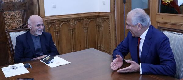 خلیلزاد با غنی دیدار کرد - اسپوتنیک افغانستان  