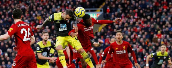 Матч между футбольными командами Ливерпуль и Саутгемптон Матч между футбольными командами Ливерпуль и Саутгемптон - اسپوتنیک افغانستان