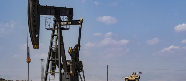 ادامه سقوط بهای نفت؛ قیمت نفت تا ۲ دالر در امریکا سقوط کرد - اسپوتنیک افغانستان  