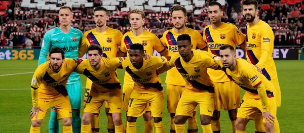 Игроки команды FC Barcelona перед началом матча Игроки команды FC Barcelona перед началом матча - اسپوتنیک افغانستان