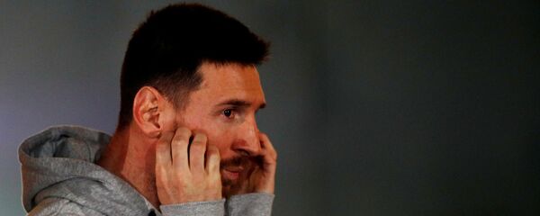 El futbolista Lionel Messi durante una presentación El futbolista Lionel Messi durante una presentación - اسپوتنیک افغانستان