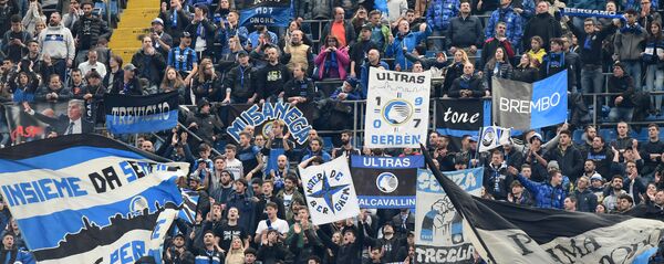 Фанаты итальянской футбольной команды Atalanta Фанаты итальянской футбольной команды Atalanta - اسپوتنیک افغانستان