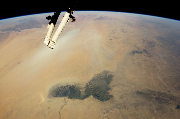 دریاچه چاد و گازهای گرد و غبار، صحرای بزرگ در افریقا - اسپوتنیک افغانستان  