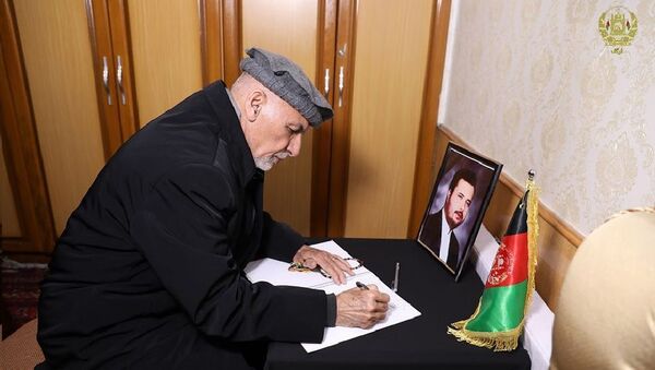 رئیس جمهور غنی با محمد محقق ابراز غمشریکی کرد - اسپوتنیک افغانستان  