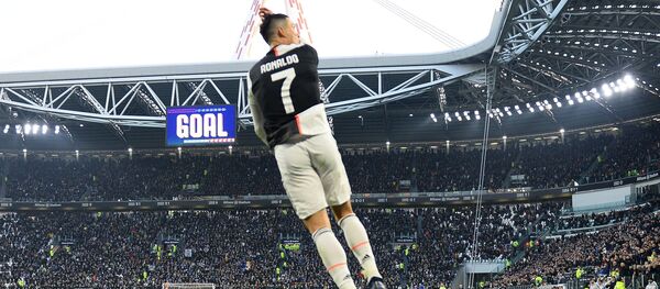 كريستيانو رونالدو لاعب يوفنتوس كريستيانو رونالدو لاعب يوفنتوس - اسپوتنیک افغانستان