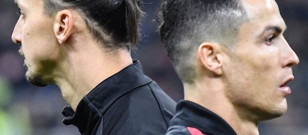 Футболисты Златан Ибрагимович и Криштиану Роналду Футболисты Златан Ибрагимович и Криштиану Роналду - اسپوتنیک افغانستان