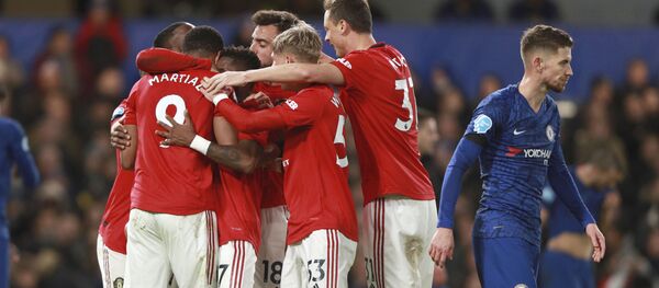 Нападающий английского клуба «Манчестер Юнайтед» Антони Марсьяль с товарищами после забитого им гола в ворота «Челси» - اسپوتنیک افغانستان  