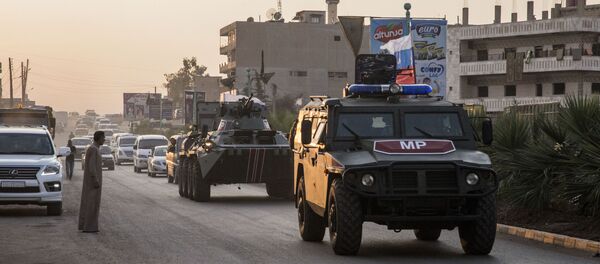 رهگیری کاروان نیروهای امریکایی توسط نیروهای روسی + ویدیو رهگیری کاروان نیروهای امریکایی توسط نیروهای روسی + ویدیو - اسپوتنیک افغانستان