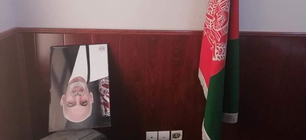 اعلامیه مطبوعاتی والی ولایت پنجشیر به پشتیبانی از عبدالله/ عکس غنی از دفتر مقام ولایت پنجشیر پایین شد - اسپوتنیک افغانستان  