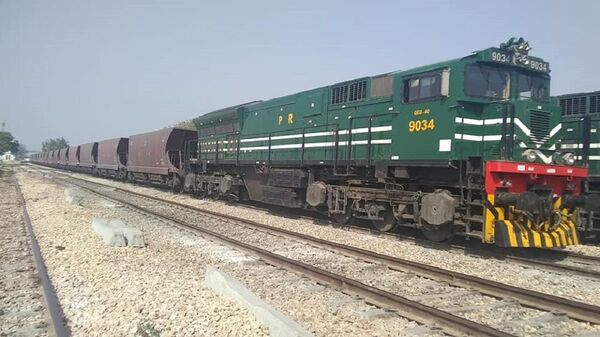 خط قطار ویژه باربری پاکستان و افغانستان افتتاح شد - اسپوتنیک افغانستان  