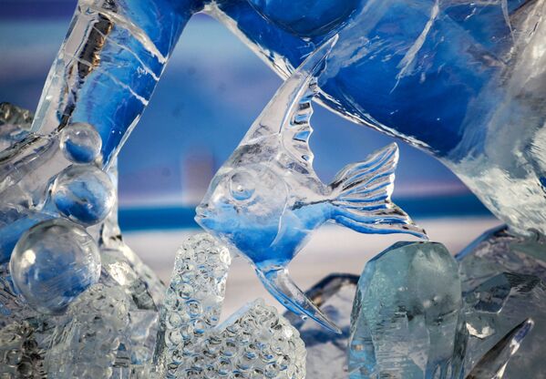 مسابقه بین‌المللی مجسمه های یخی در دریاچه بایکال - اسپوتنیک افغانستان  