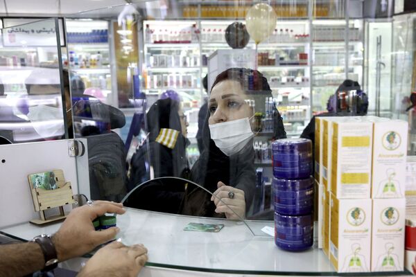 کرونا ویروس در ایران به روایت تصویر - اسپوتنیک افغانستان  