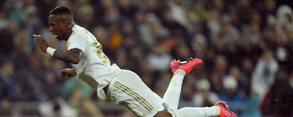 Полузащитник Реала Винисиус Жуниор и вратарь «Барселоны» Марк-Андре тер Стеген  - اسپوتنیک افغانستان  