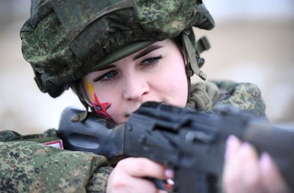 شرکت کنندگان مسابقه زیبایی سربازان زن در روسیه - اسپوتنیک افغانستان  