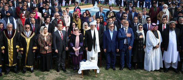 احزاب سیاسی: حکومت روند گفتگوهای صلح را در انحصار گرفته است - اسپوتنیک افغانستان  