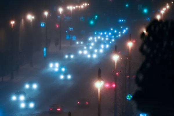 مردی در حال روبیدن برف از روی خودرو در پادولسک
مردی در حال روبیدن برف از روی خودرو در پادولسک
- اسپوتنیک افغانستان
