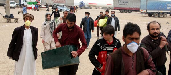 پرتاب شهروندان افغان به دریا توسط سربازان ایرانی پرتاب شهروندان افغان به دریا توسط سربازان ایرانی - اسپوتنیک افغانستان