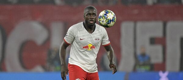 Дайо Упамекано - اسپوتنیک افغانستان  