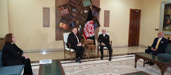 پمپئو پس از غنی با عبدالله دیدار کرد پمپئو پس از غنی با عبدالله دیدار کرد - اسپوتنیک افغانستان