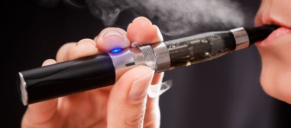 سگرت کشیدن تشدید بیماری کرونا را افزایش می‌دهد - اسپوتنیک افغانستان  