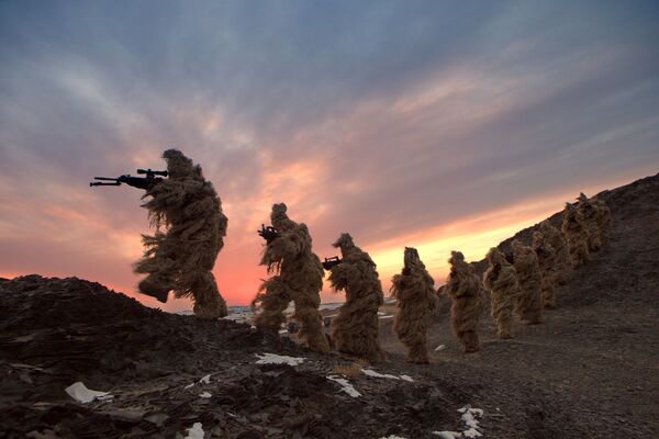 مانور تفنگداران قوای بحری ارتش آزادی خلق چین - اسپوتنیک افغانستان  