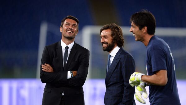 İtaliya futbolunun əfsanələri: Paolo Maldini, Andrea Pirlo və Canluici Buffon - اسپوتنیک افغانستان  