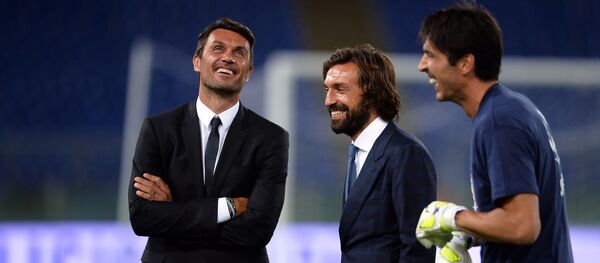 İtaliya futbolunun əfsanələri: Paolo Maldini, Andrea Pirlo və Canluici Buffon İtaliya futbolunun əfsanələri: Paolo Maldini, Andrea Pirlo və Canluici Buffon - اسپوتنیک افغانستان