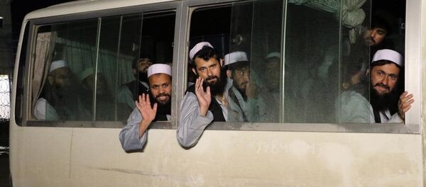 دولت افغانستان 71 زندانی دیگر طالبان را آزاد کرد دولت افغانستان 71 زندانی دیگر طالبان را آزاد کرد - اسپوتنیک افغانستان