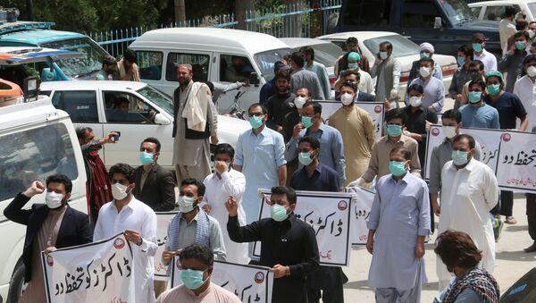 شمار بیماران کرونا ویروس در پاکستان از ۱۰ هزار نفر بالا رفت - اسپوتنیک افغانستان  
