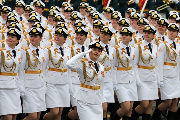 رژه نظامی در مسکو به مناسبت 72 مین سالگرد پیروزی در جنگ جهانی دوم. - اسپوتنیک افغانستان  