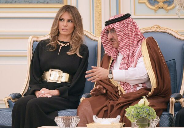 بانوی نخست امریکا در کنار پادشاه عربستان - اسپوتنیک افغانستان  