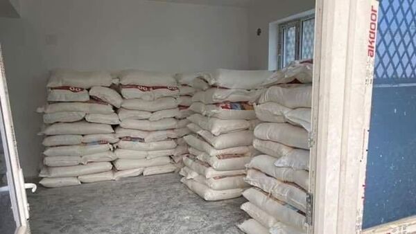 آرد کمک شده به مردم توسط حکومت - اسپوتنیک افغانستان  