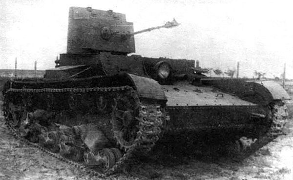 Советский легкий химический (огнеметный) танк ХТ-26/БХМ-3 - اسپوتنیک افغانستان  
