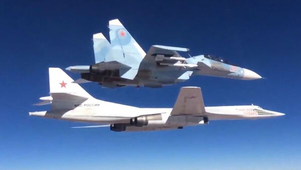 پرواز بمب‌افکن‌های روسی بر فراز بحیره‌های ناروی، بارنتز و شمال - اسپوتنیک افغانستان  