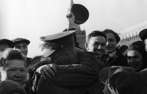 جشن پیروزی جنگ جهانی دوم سال 1945 به روایت تصویر - اسپوتنیک افغانستان  
